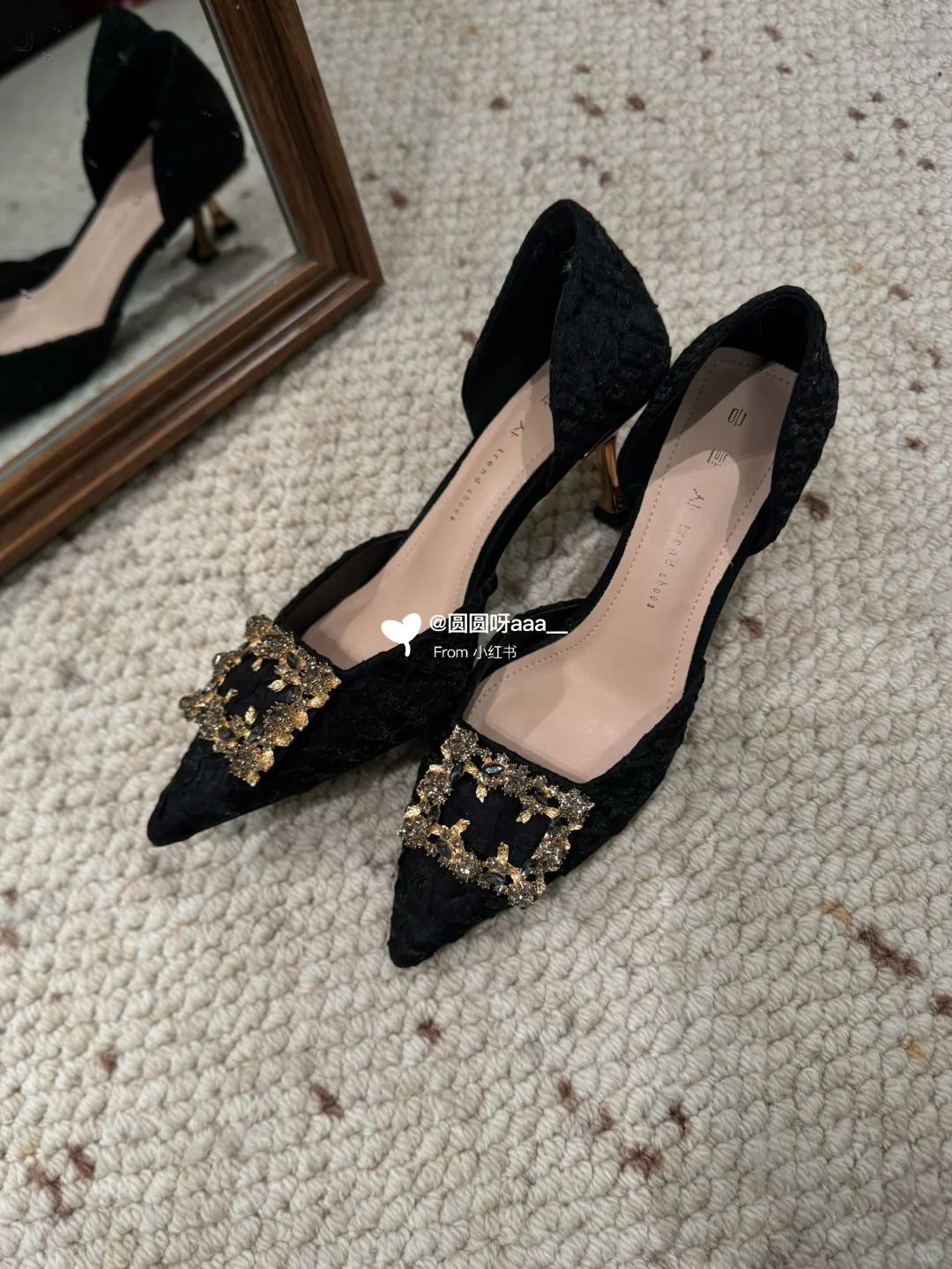 好喜欢我的黑色尖头高跟鞋!!!!!!!!