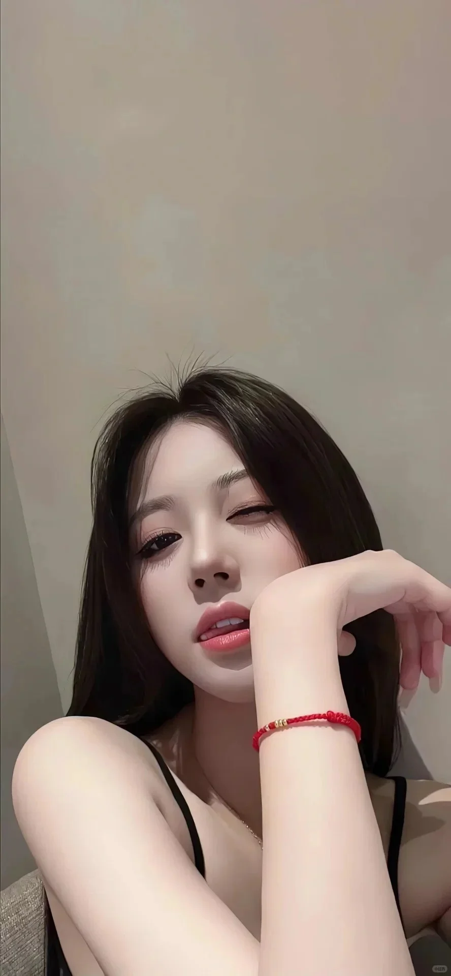 这件泳衣真的太仙了！💦拿去做壁纸吧