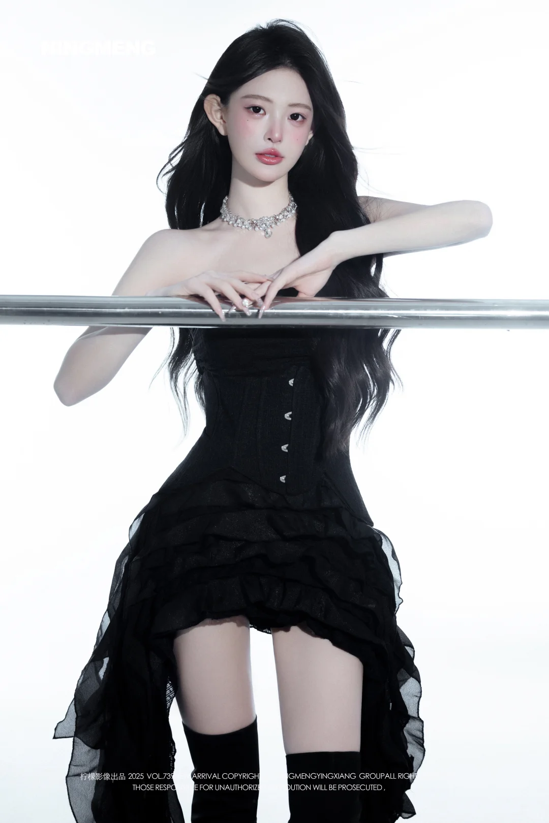 坏女人得到一切｜被这组极简御姐写真美哭🔥