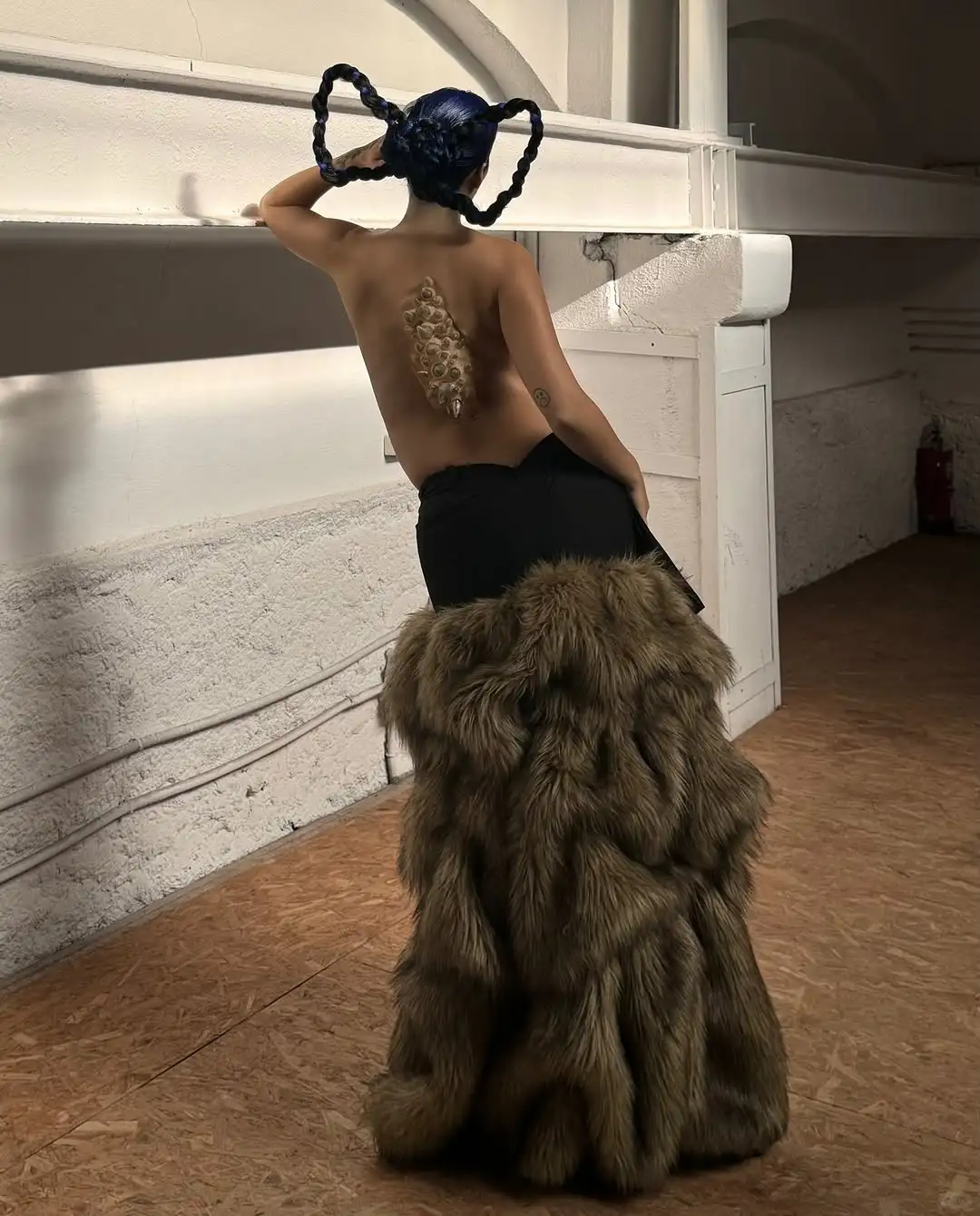 前卫未来感 | Sita Bellan 诠释 YASPIS 皮