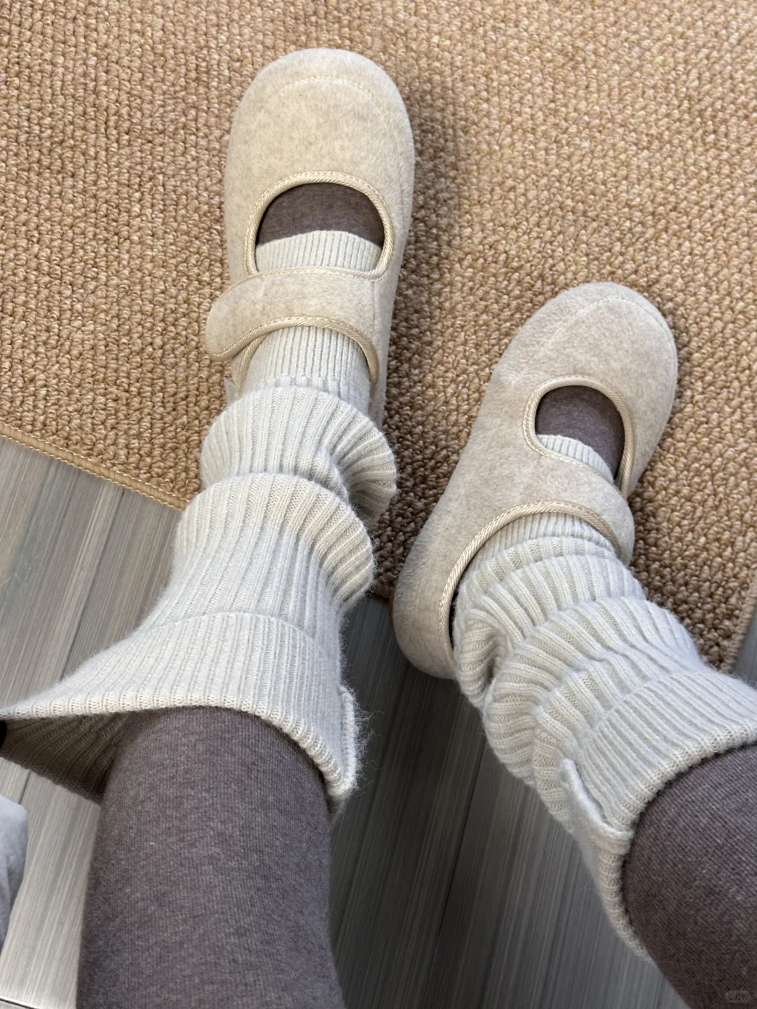 温肉奶咖～搭配连裤袜💕嗲爆了💕