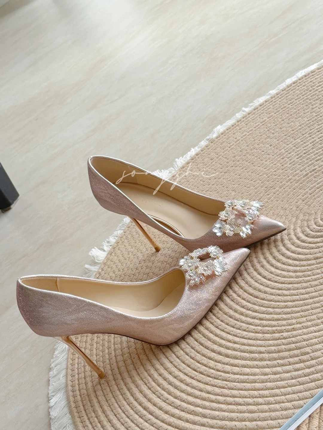 这个高跟鞋真的好仙！好美！