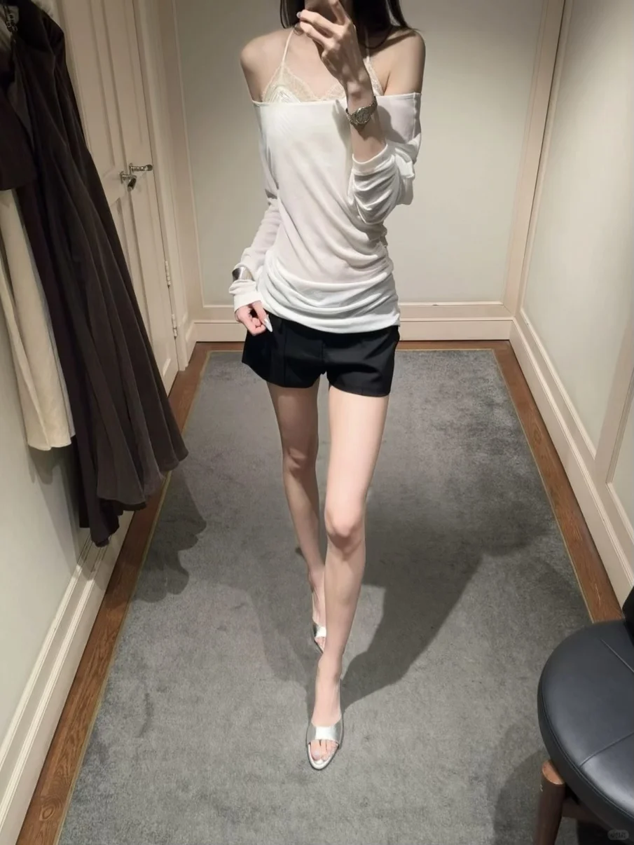 法式蕾丝美学｜香槟白缎面bra外穿新境界✨