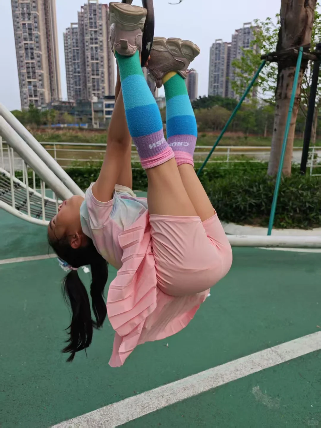 HeyBetter|女娃穿裙子还要上蹿下跳怎么办！