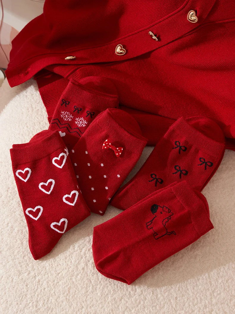 挖到宝藏红色爱心袜！圣诞氛围感也十足