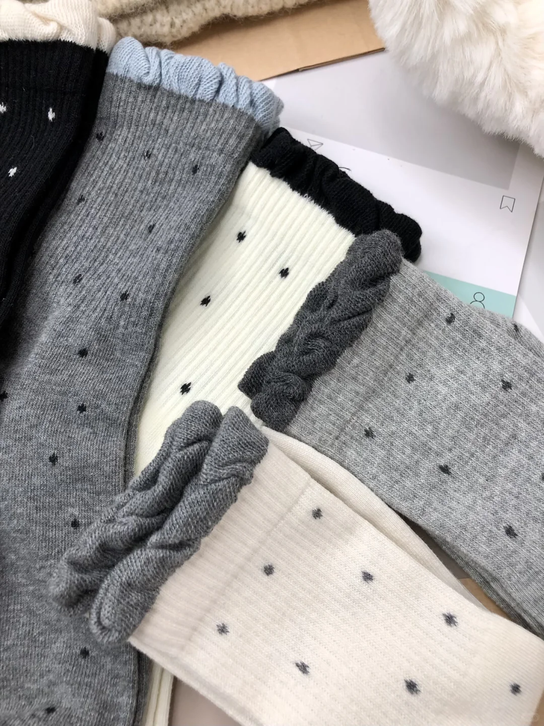 真的拒绝不了这组波点袜🧦