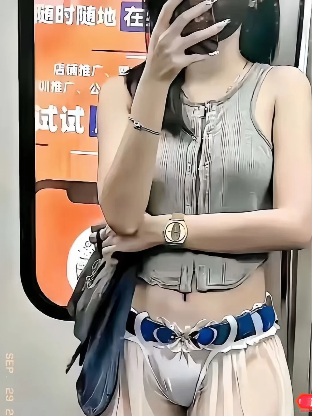 巴黎世家透视裤火了？三亿人看的是底气！