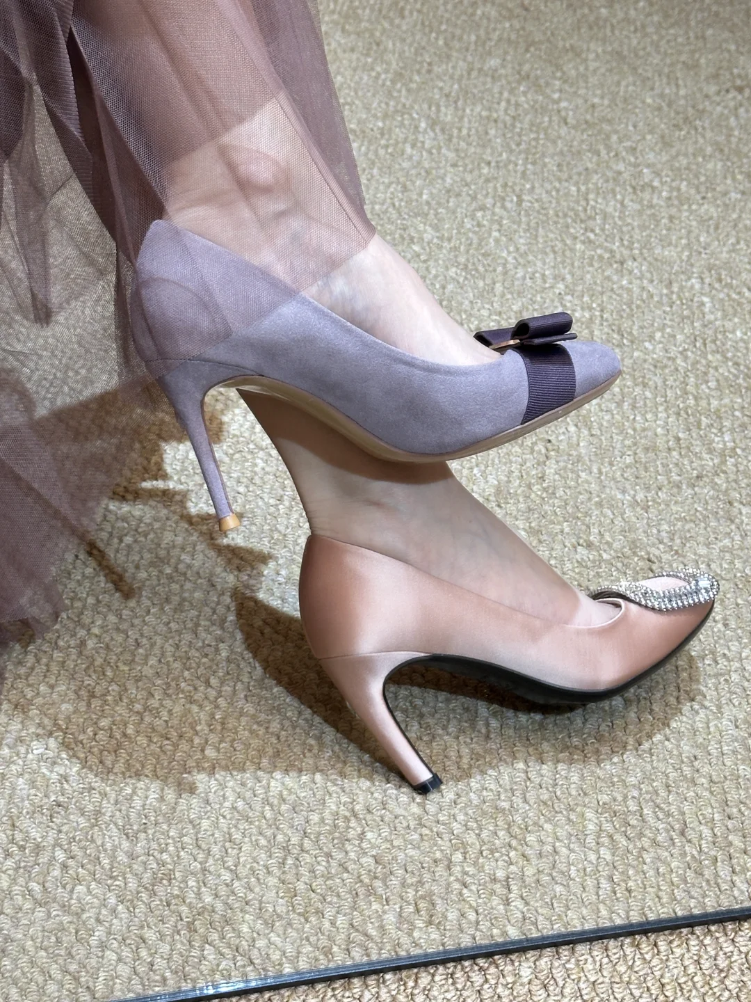 我勒个豆！！这双紫色高跟鞋真的好温柔啊！
