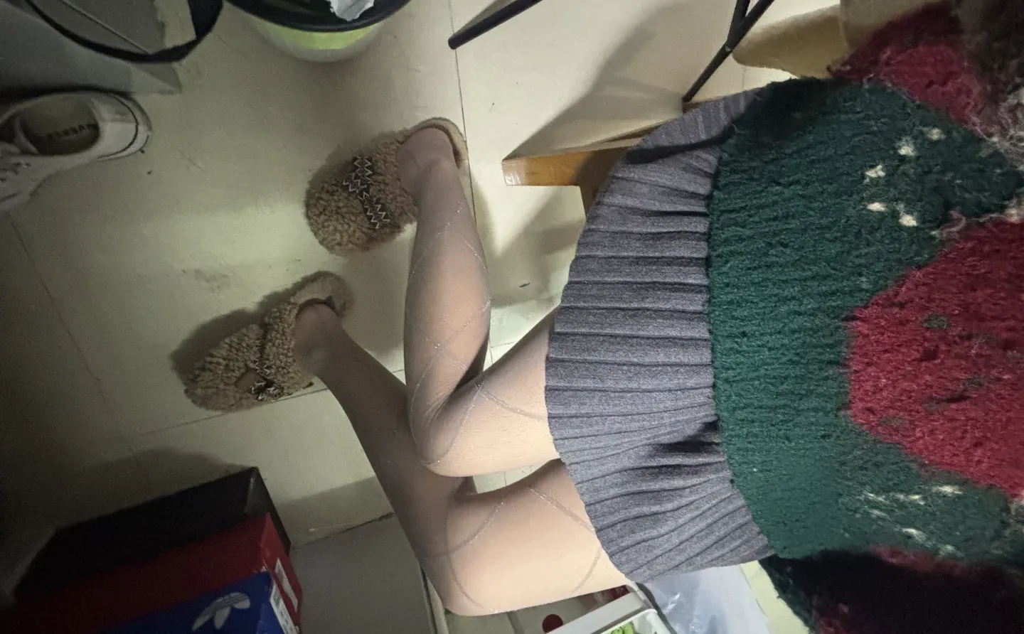 圣诞丝袜已经准备好！毛衣是去年的！🎄*^o^*