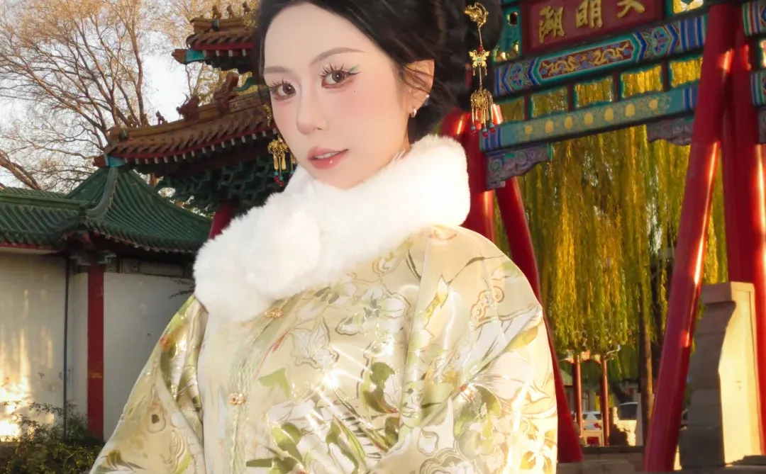 谁懂😍在济南大明贵女妆造159💰拿下 ！