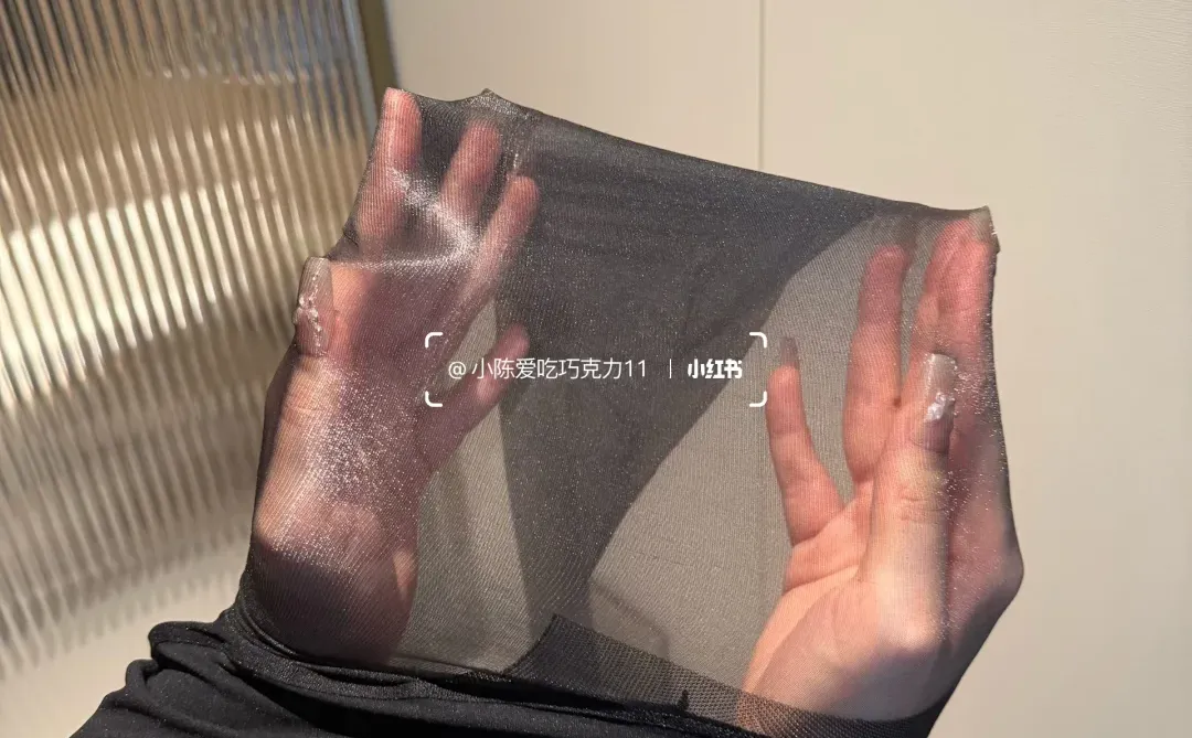 无缝KK的油亮丝袜～ 这颜色太美了