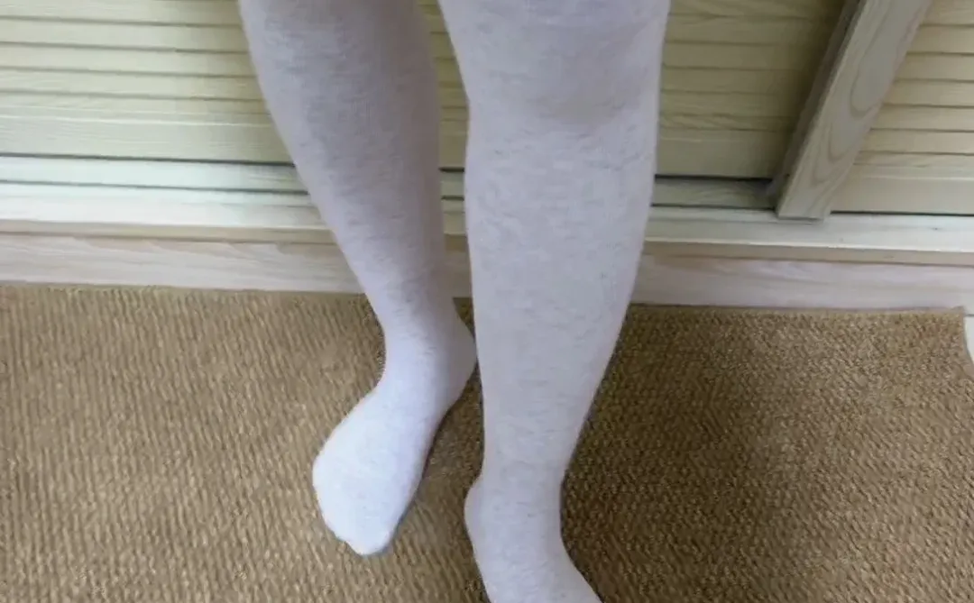 燕麦色连裤袜美到失语！温柔系穿搭天菜