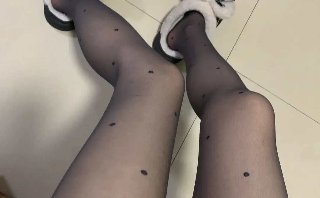 波点黑丝，普通人穿上也能时髦感拉满！！！