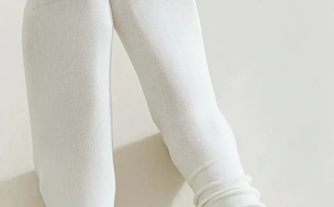软乎乎的纯棉白袜月子袜