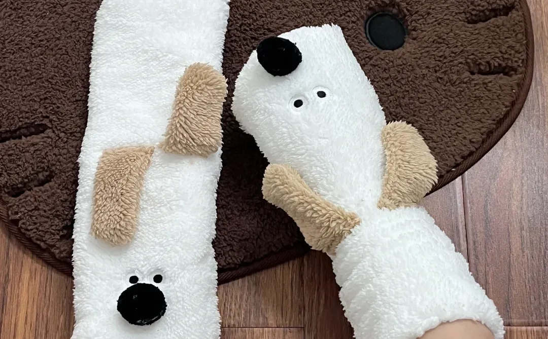 还没入冬男朋友就给买了暖烘烘哒小狗袜~