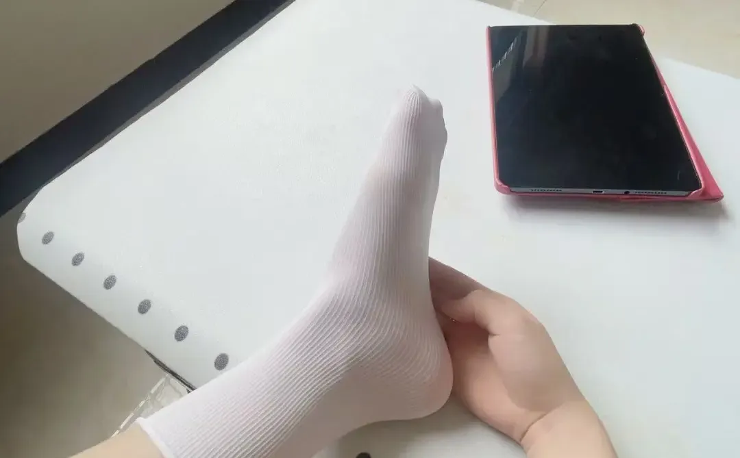 穿一次就爱上的白袜！