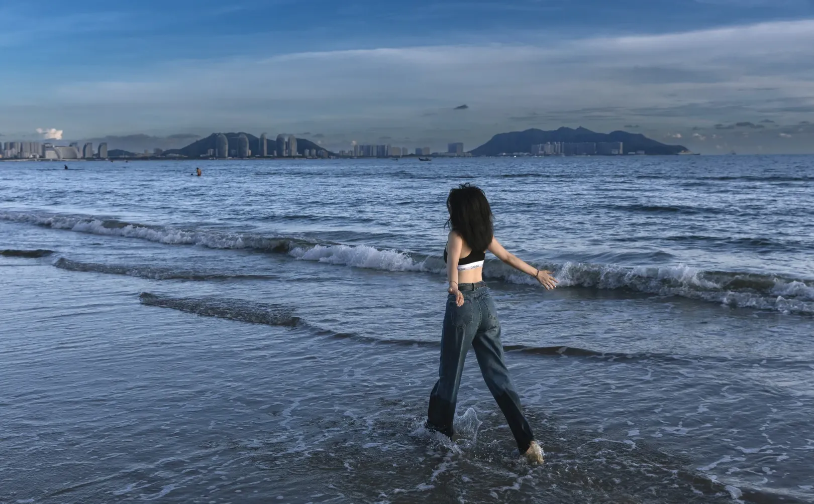 听说发第二遍会火&hellip;摄影师说动作越大越好看