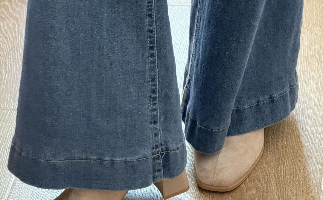 不是不是‼️这双杏色靴子也太显白了！！