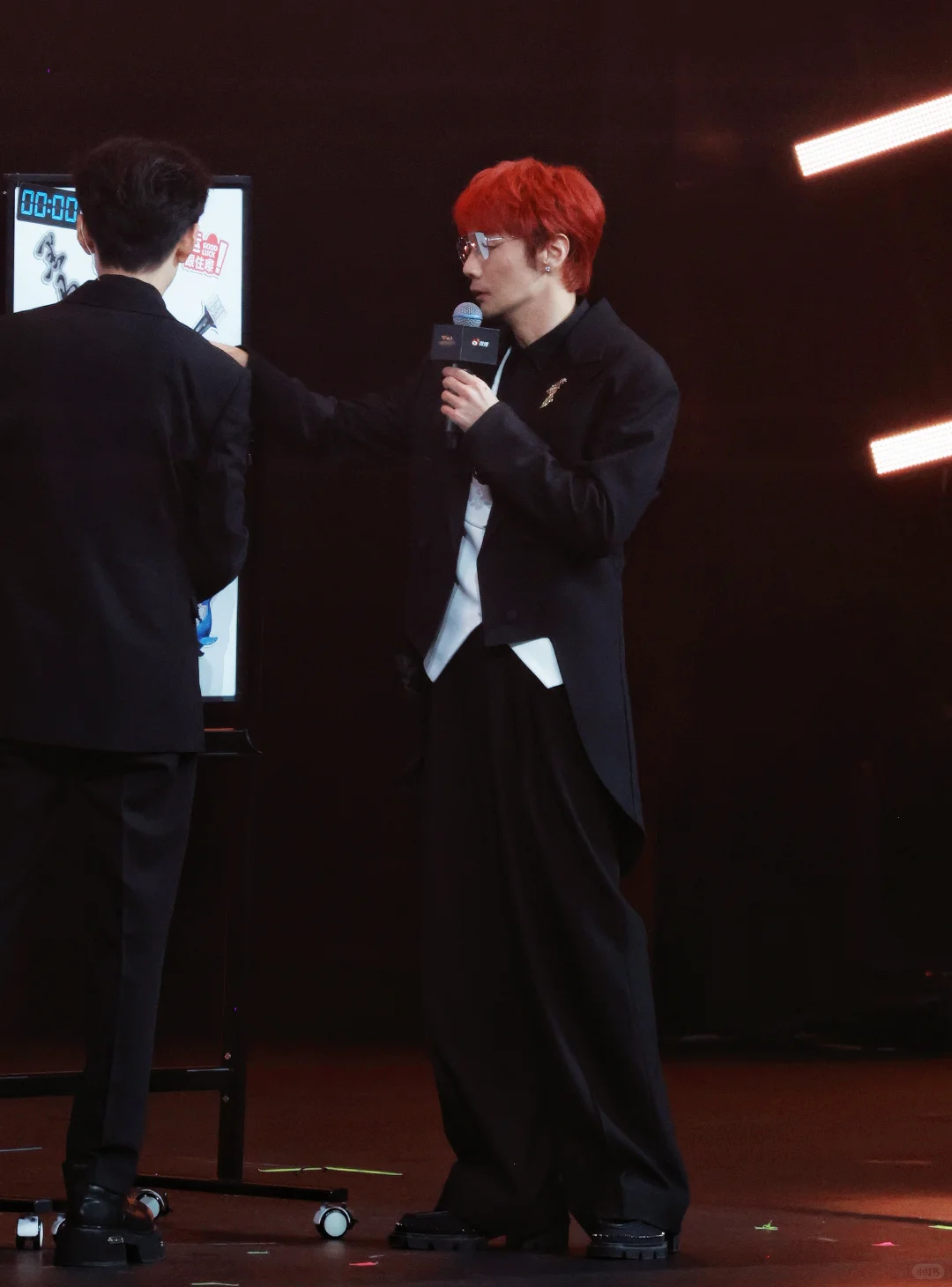 恭喜浩哥荣获2025微博音乐庆典《年度音乐人》