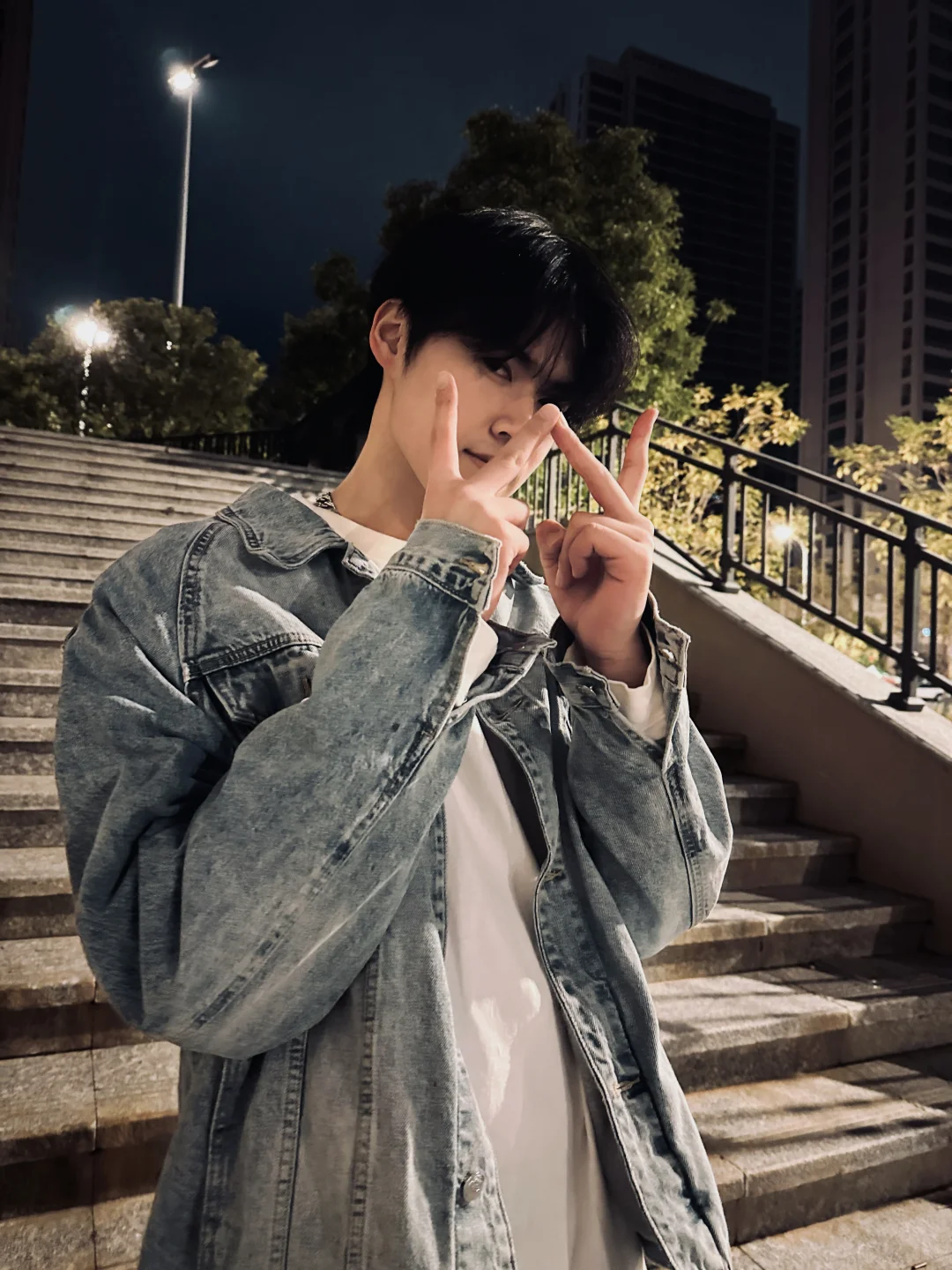 正在努力的一名高产07年小rapper🫰