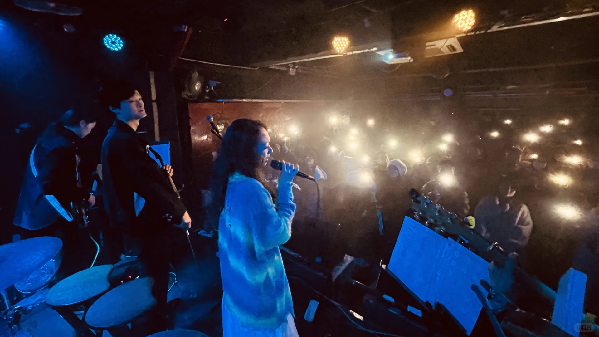 hi大家好 我是音乐人露可安