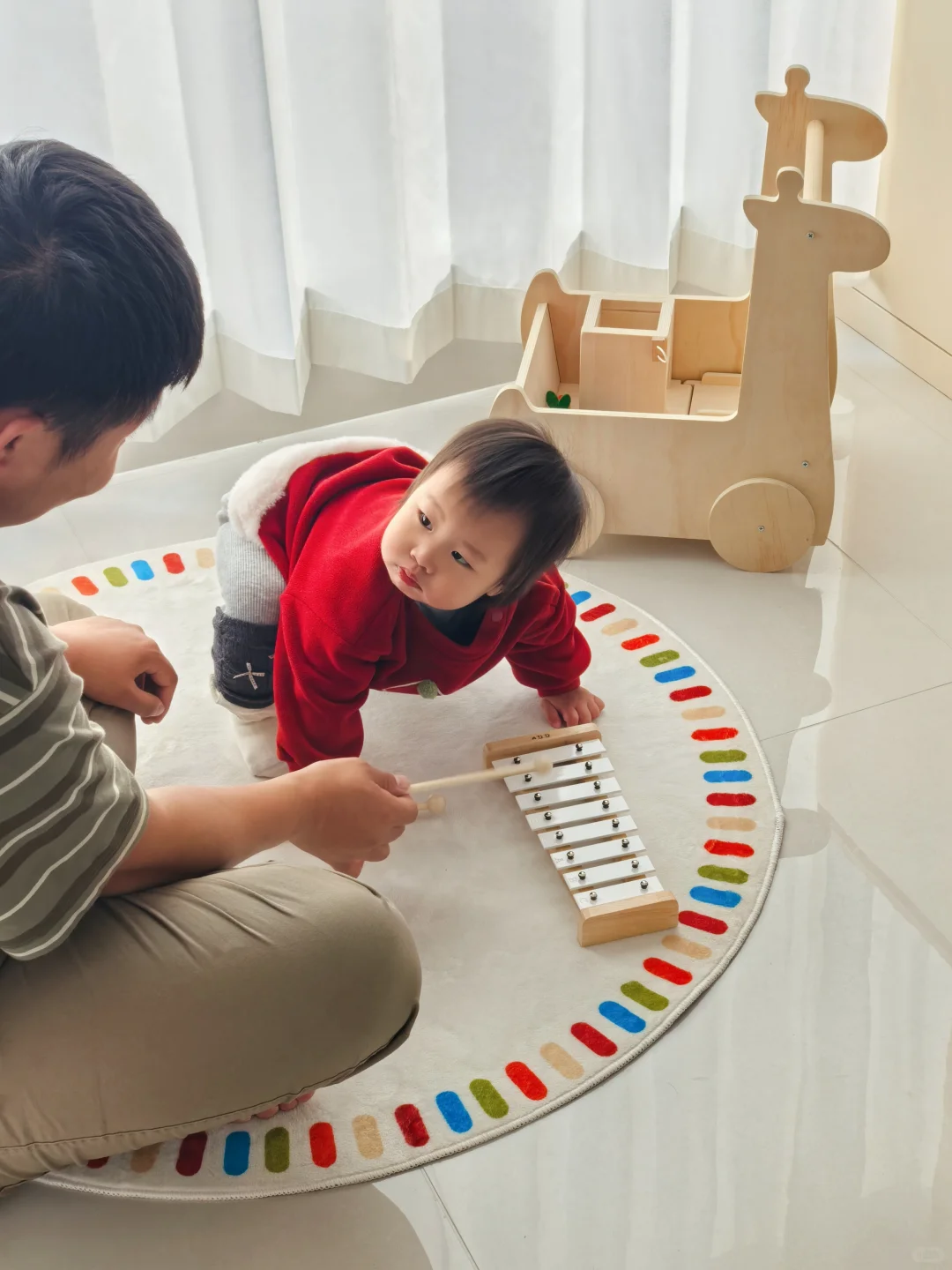 爸爸定制的音乐礼盒，娃一整个爱住了🥰