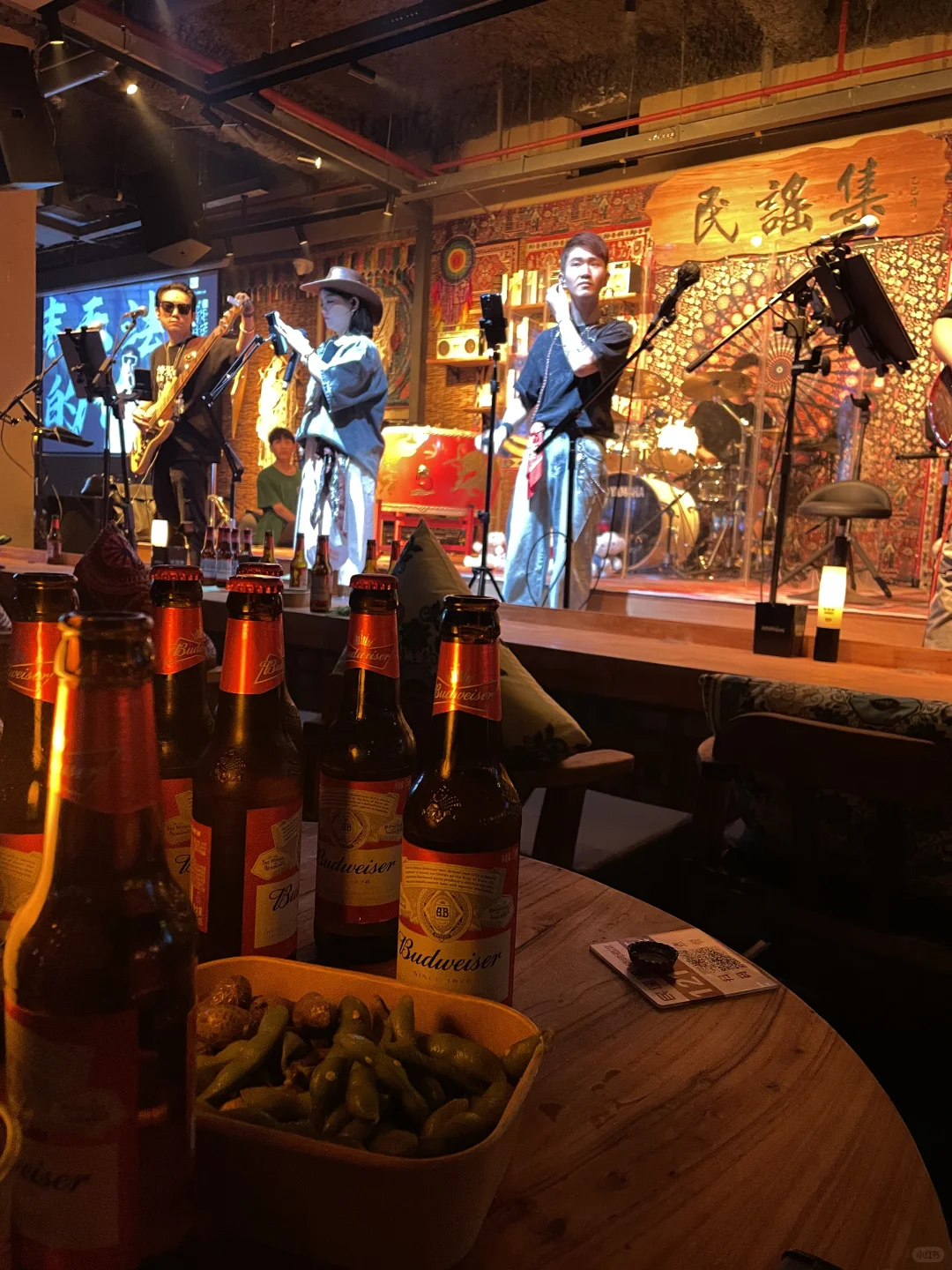 洛阳这家宝藏民谣酒吧！9.9就可以喝一晚上？！