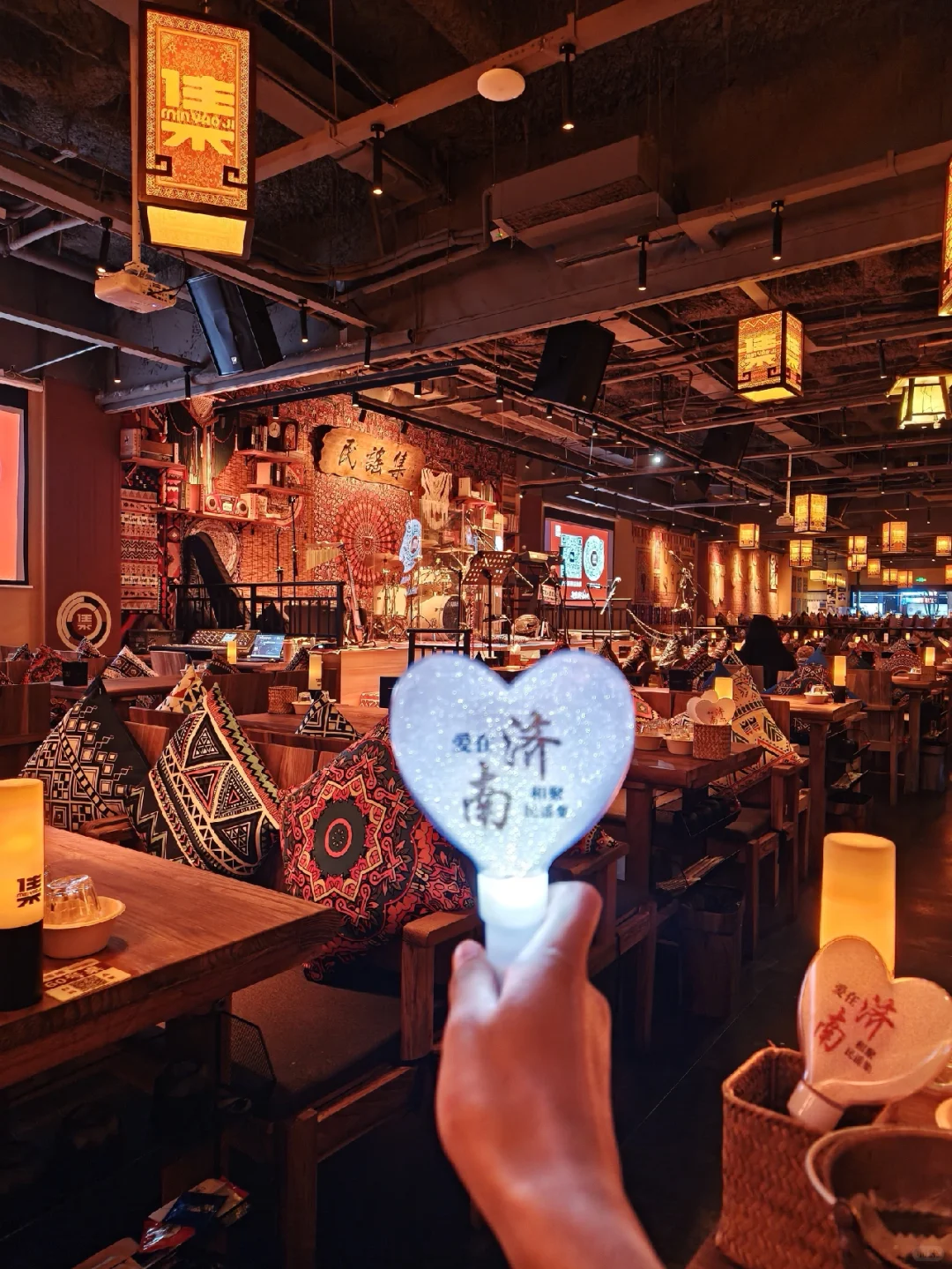 民谣集氛围真的超级棒