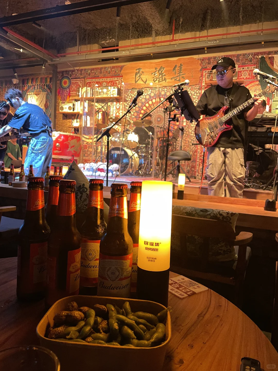 洛阳这家宝藏民谣酒吧！9.9就可以喝一晚上？！