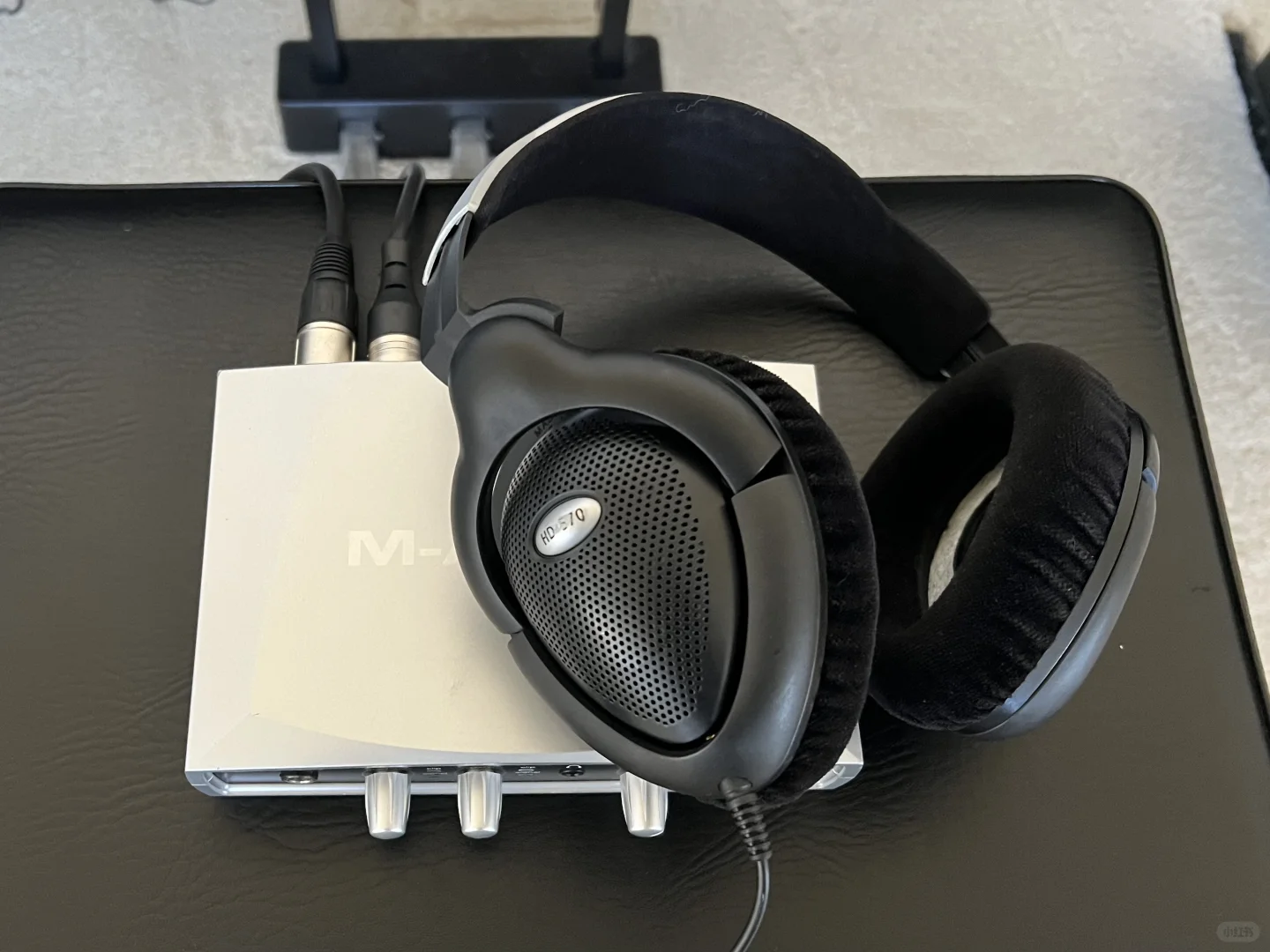 目前所有音乐设备合影