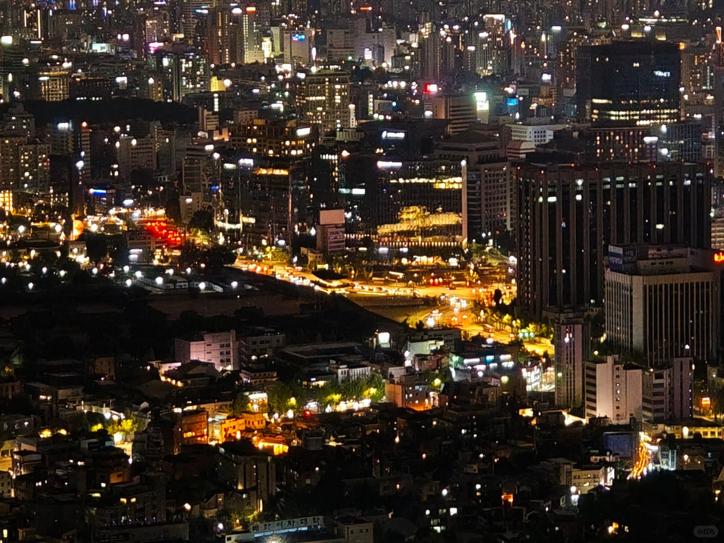 中秋节,去了仁王山拍首尔天际线夜景