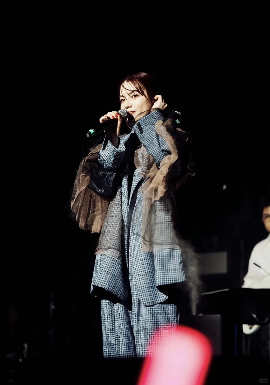 赠🎫×2|💿安田丽新曲+经典！一次听个够