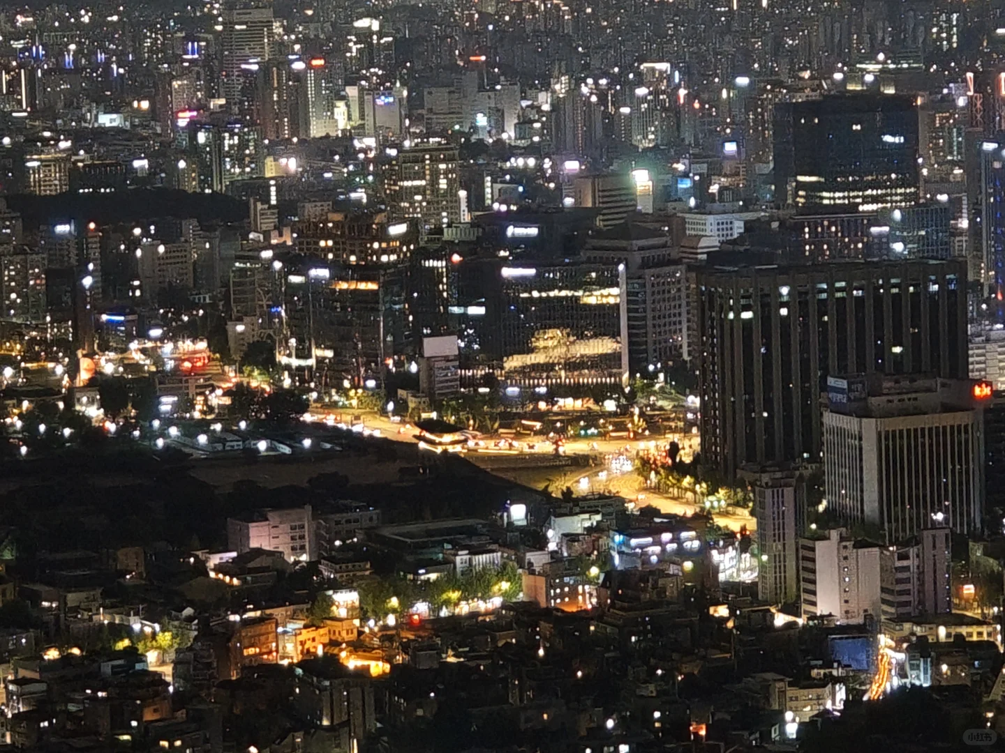 中秋节,去了仁王山拍首尔天际线夜景