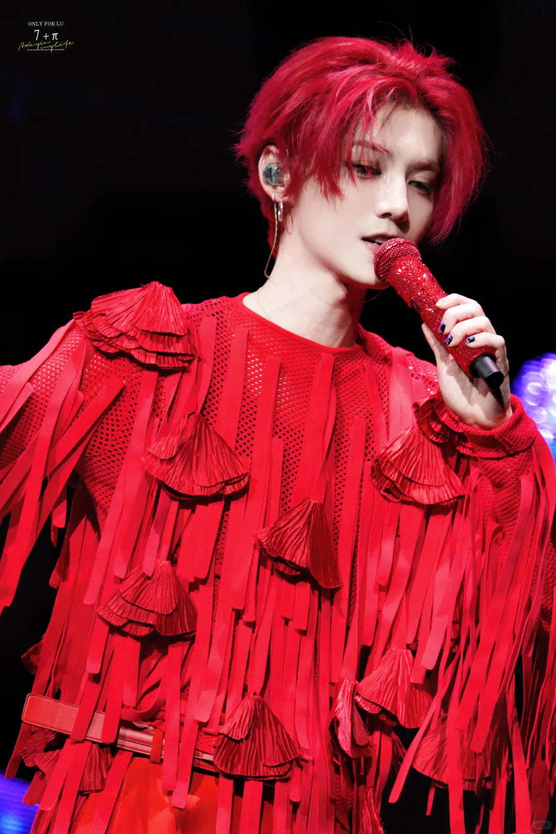 典型的歌红人爆