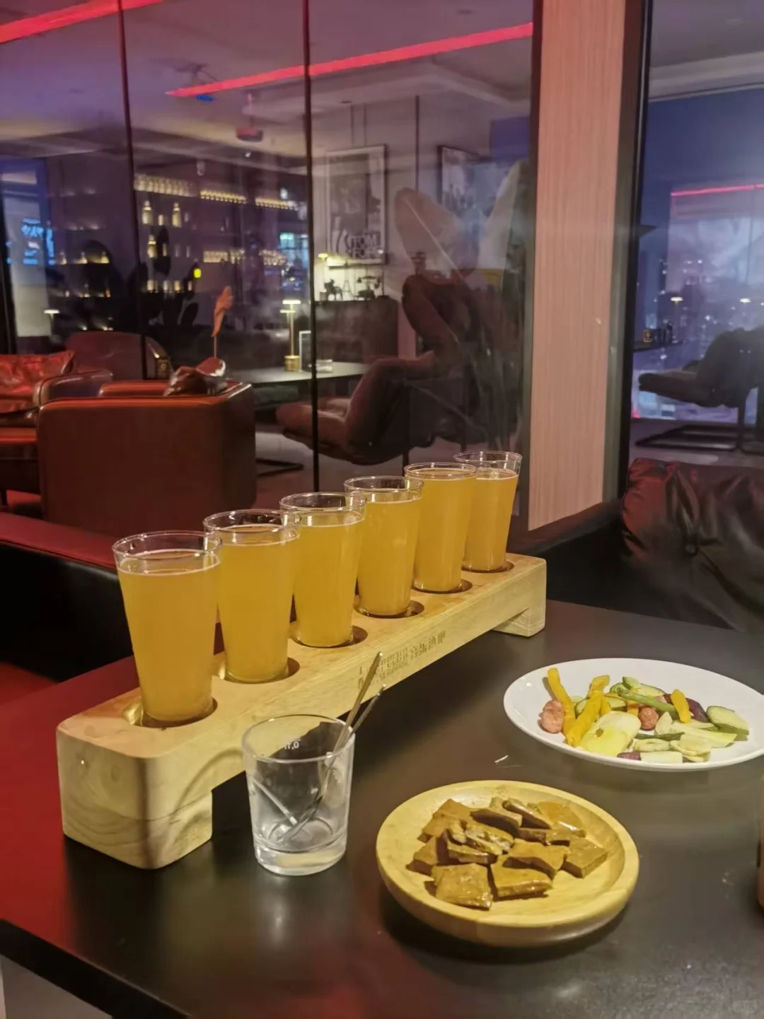 藏在十五楼的城市空中音乐酒馆