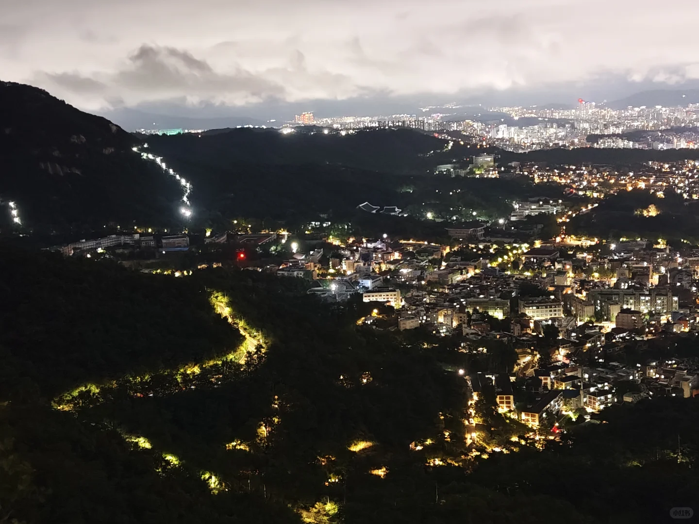 中秋节,去了仁王山拍首尔天际线夜景