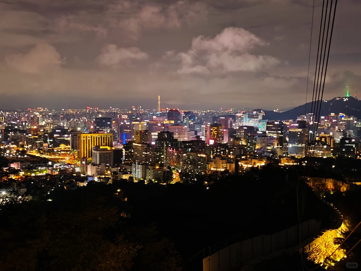 中秋节,去了仁王山拍首尔天际线夜景