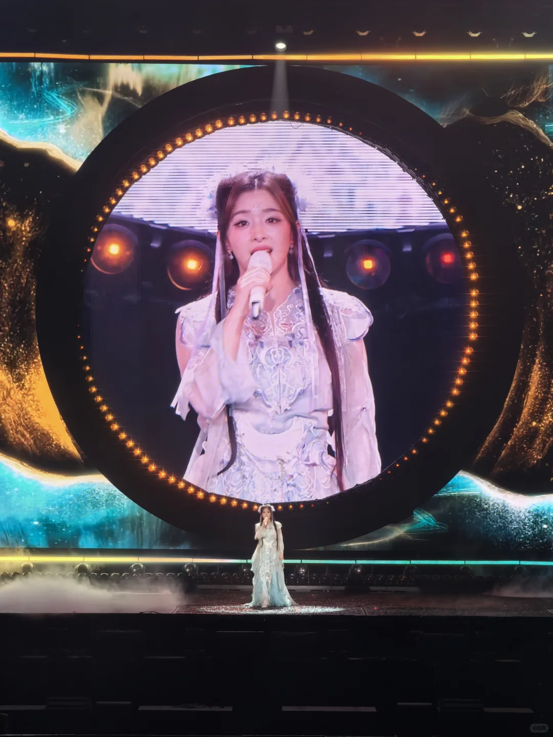 张含韵1101上海演唱会歌单[上座率低]