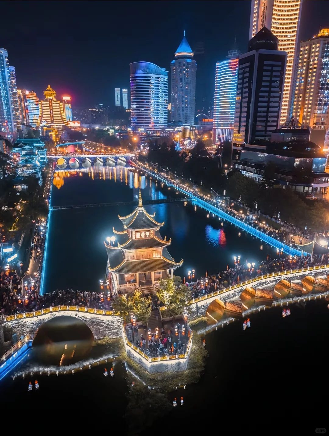 贵阳老城区的烟火气十足