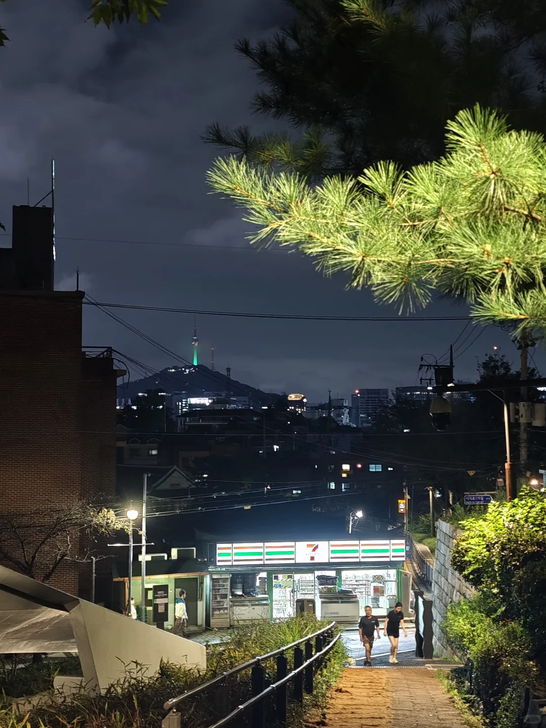 中秋节,去了仁王山拍首尔天际线夜景