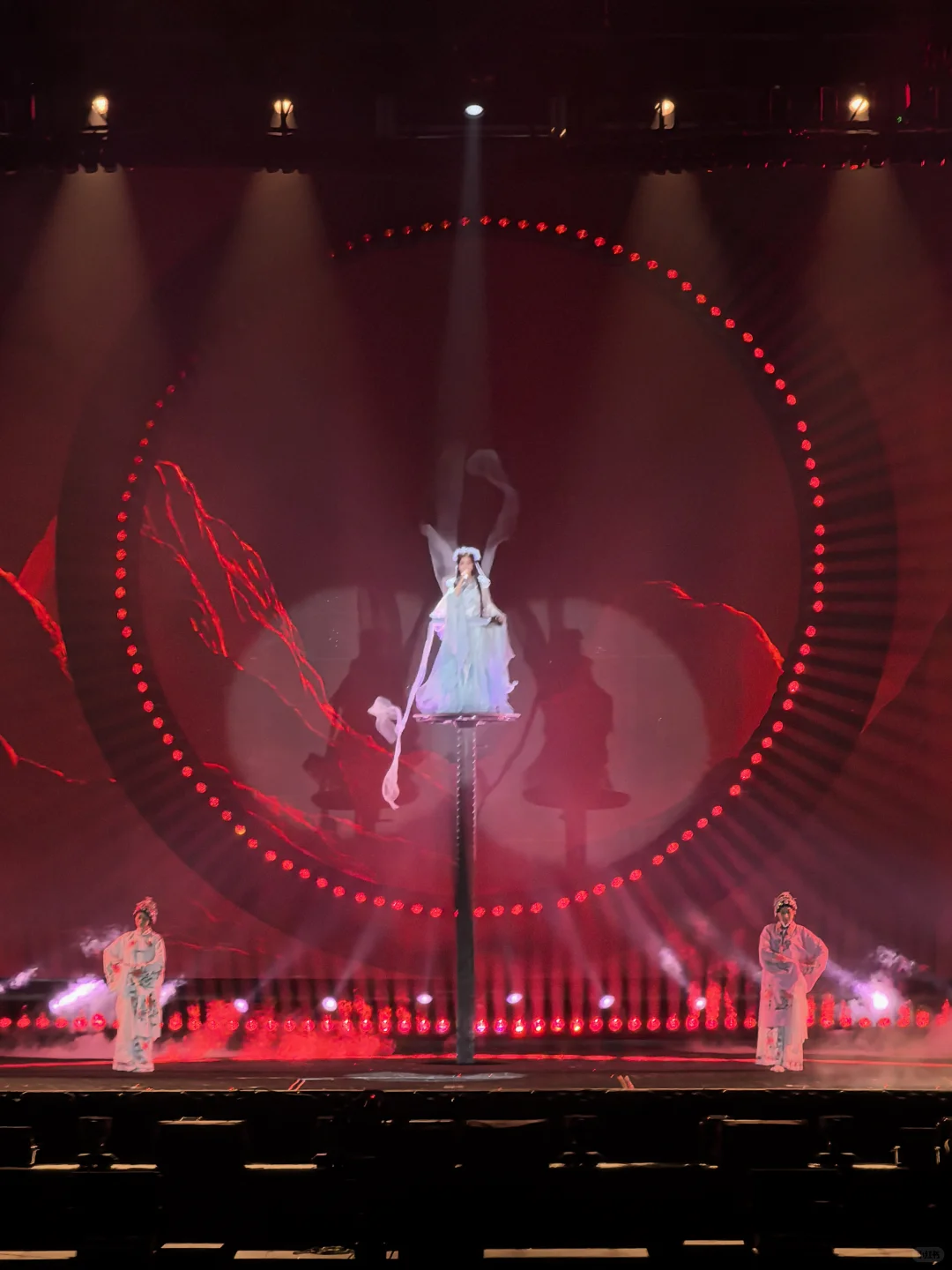 张含韵1101上海演唱会歌单[上座率低]