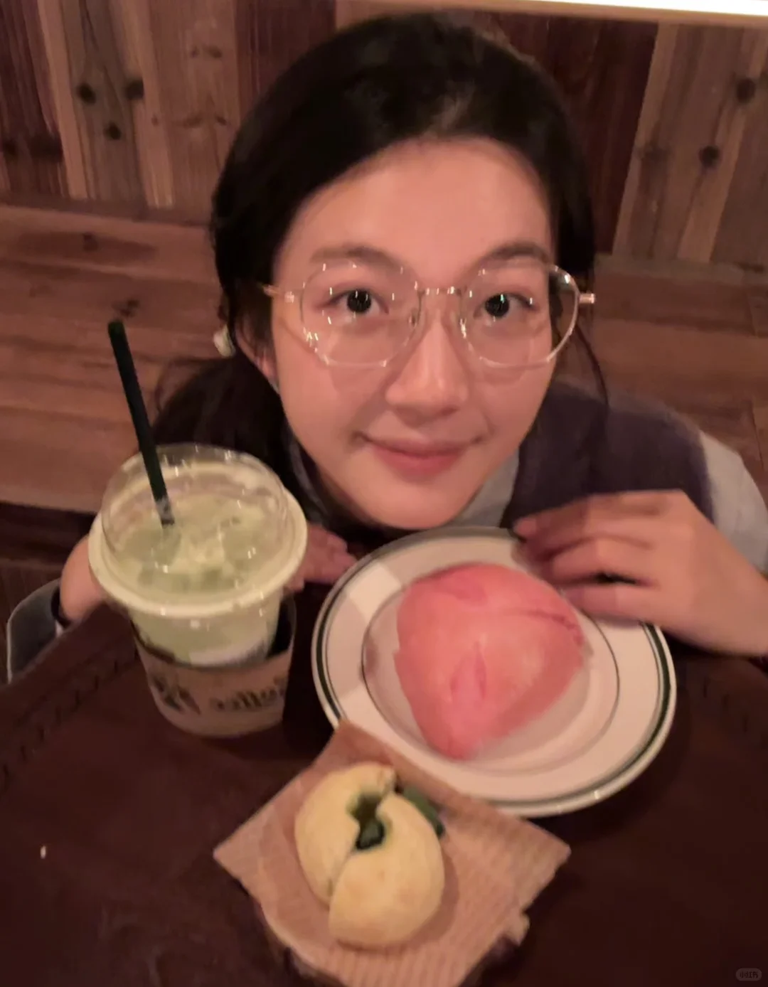 想发这几张照片 求各位迪丽热巴配bgm🥹