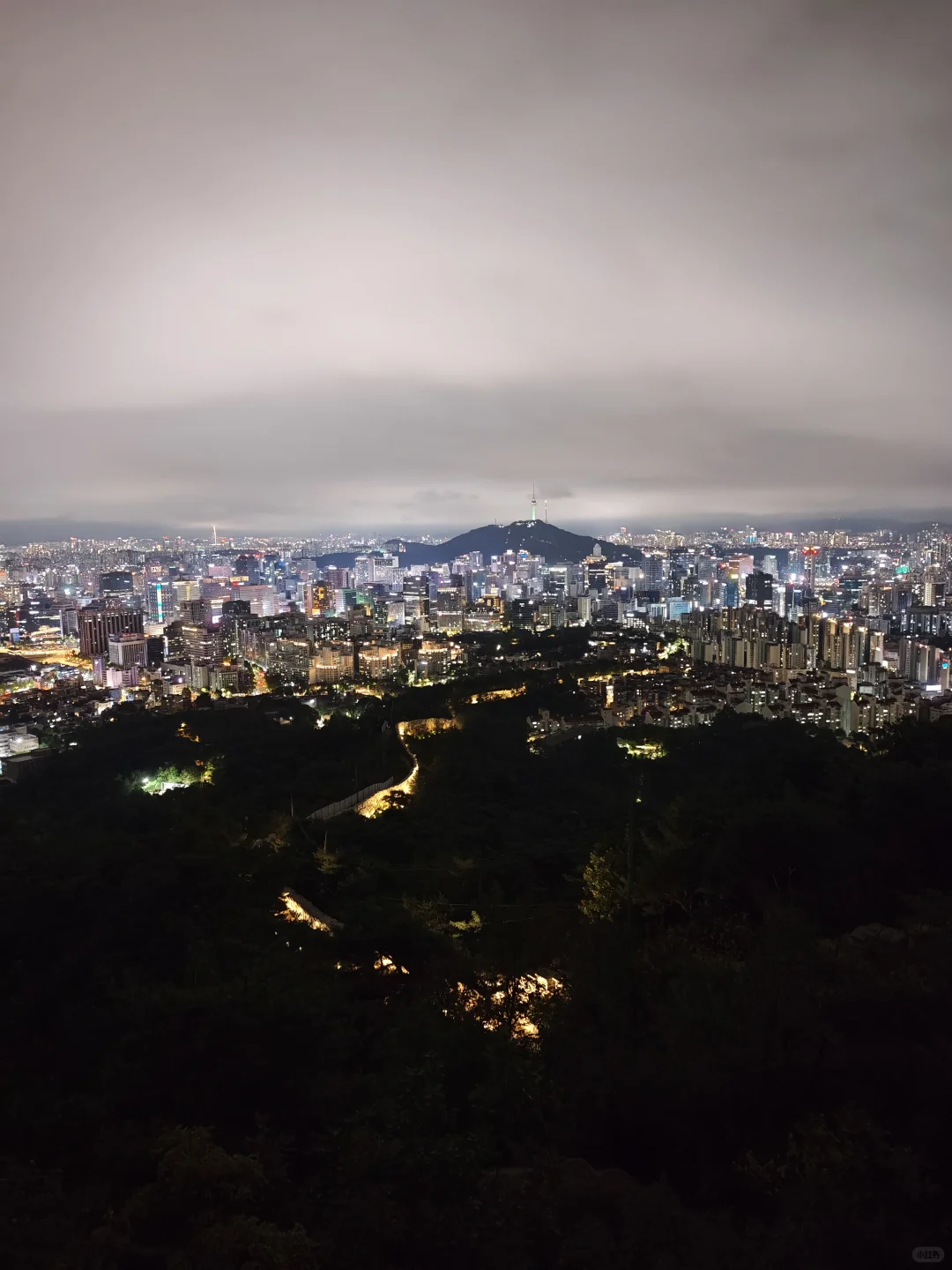 中秋节,去了仁王山拍首尔天际线夜景