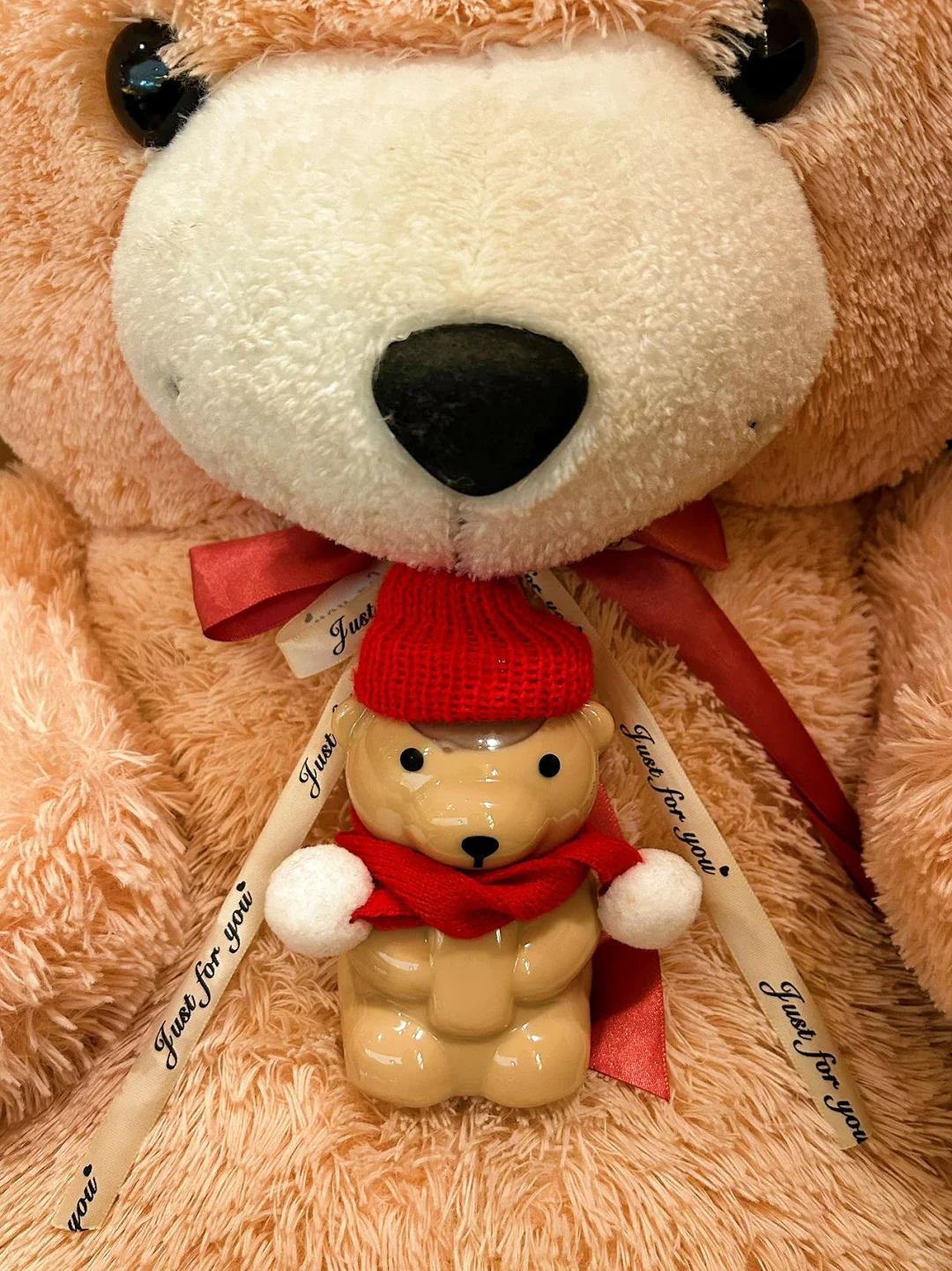 美美Sunday，手里握着咖啡！