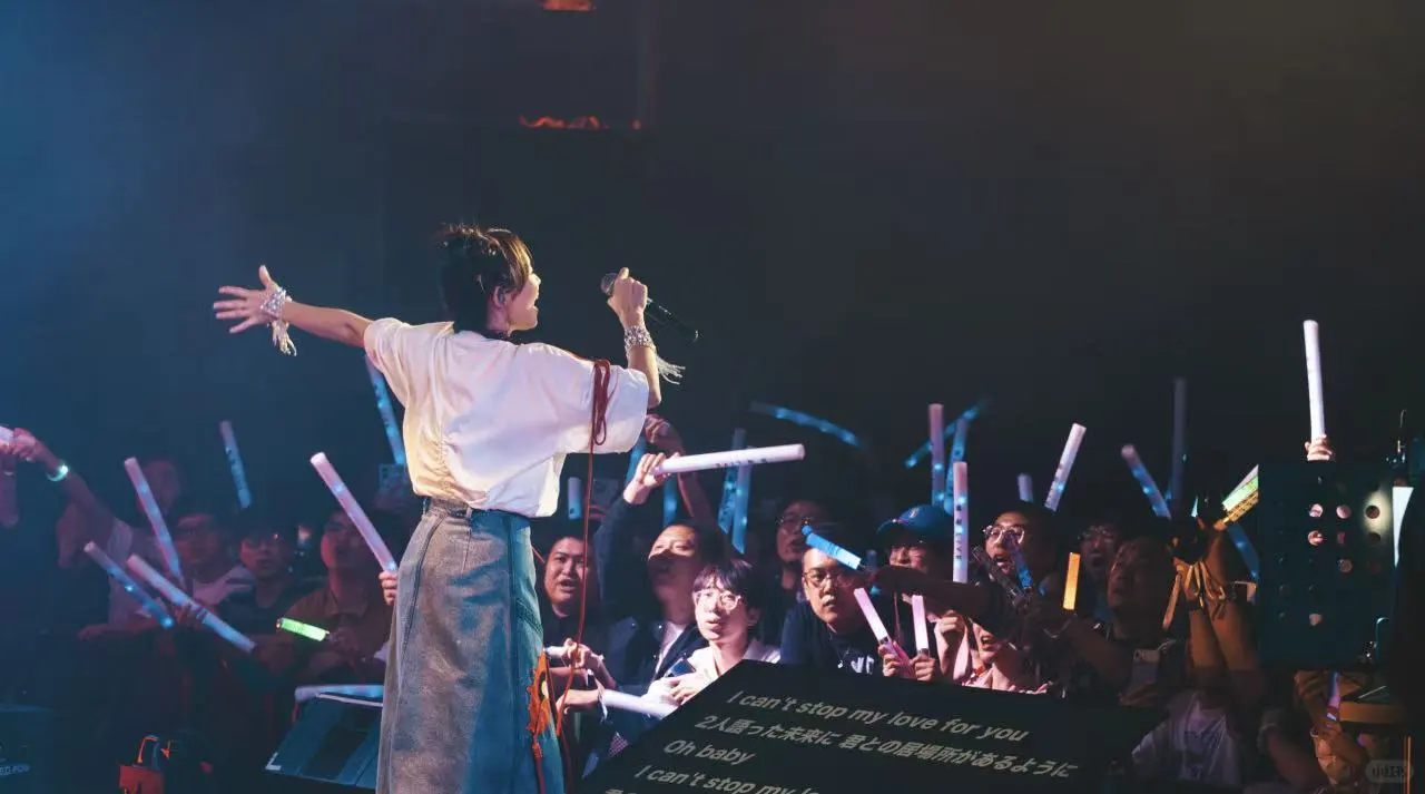 柯南原唱爱内演唱会！二十五年前你在做什么