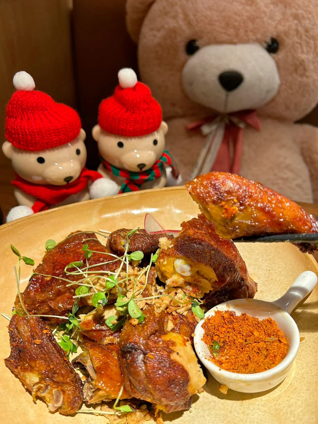 美美Sunday，手里握着咖啡！