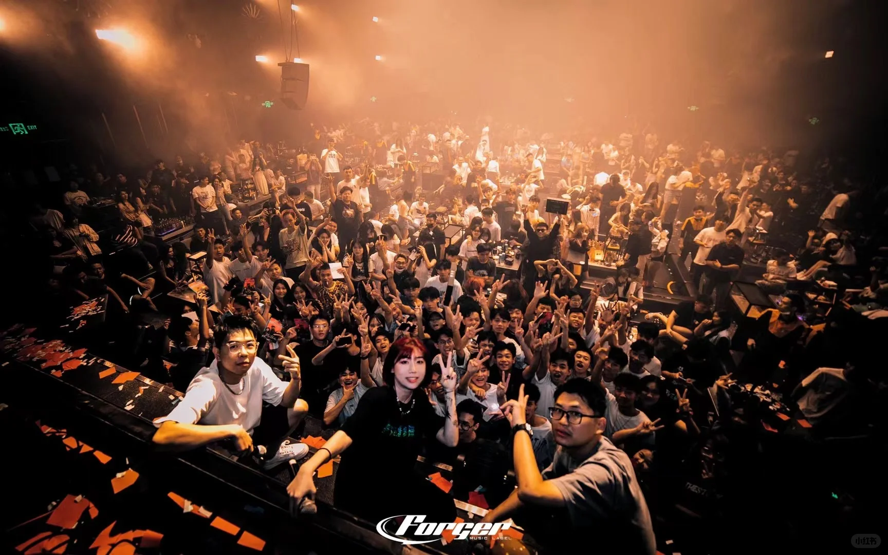 00后女生如何成为独立音乐人歌手的征程