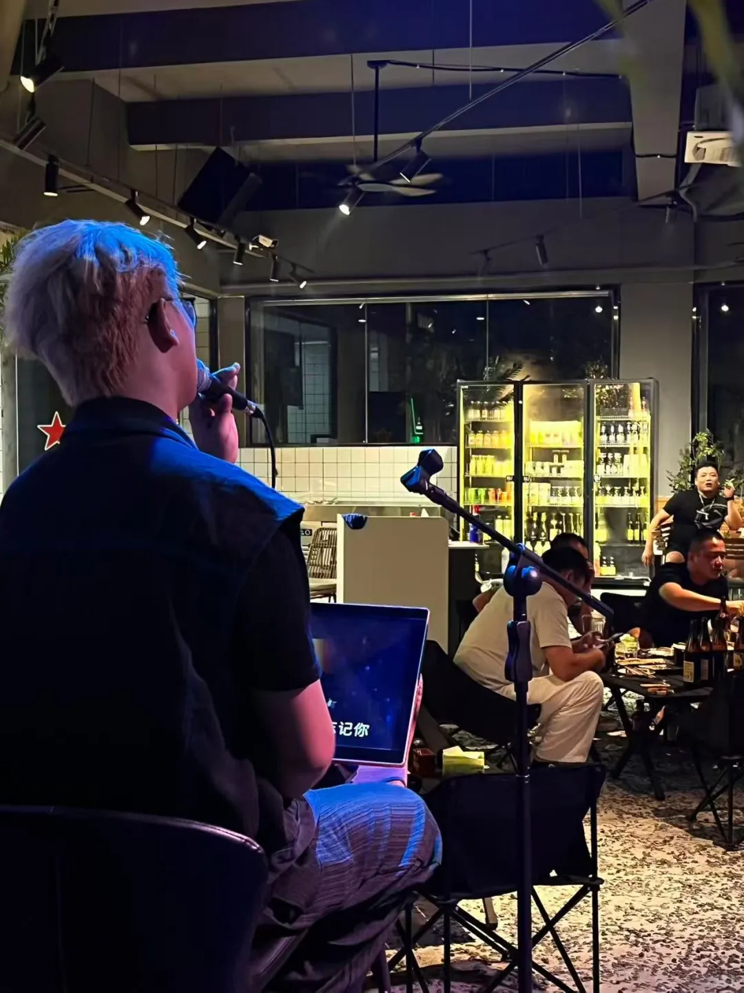 招驻唱歌手啦!联系我☎️