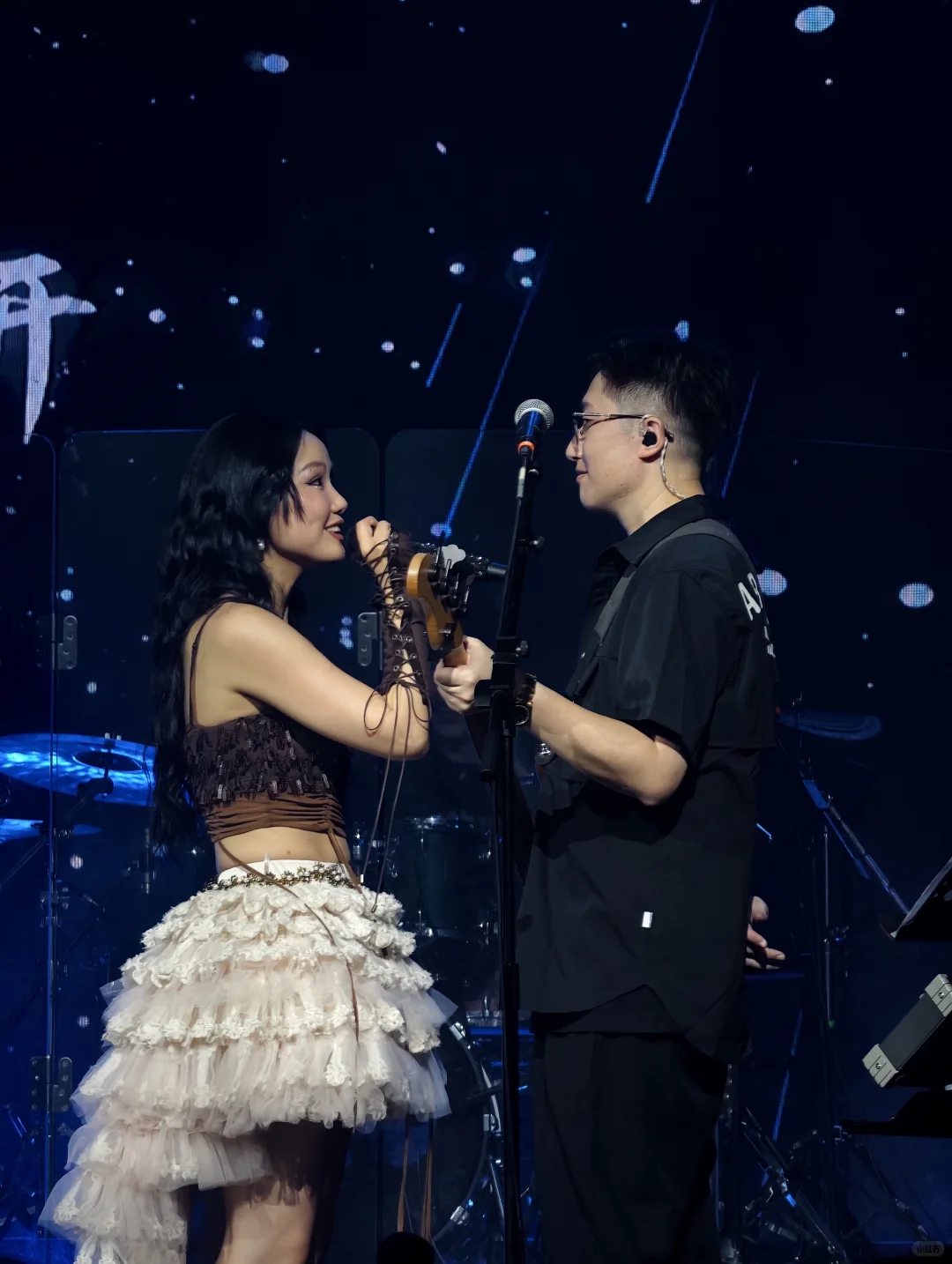 和黄龄的合影来了，还有1、2套皮肤的美照