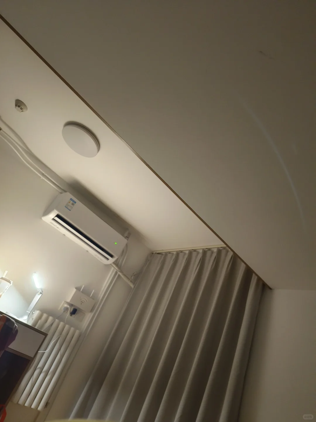 音乐人北漂第一天,在小破房子里猛哭😭